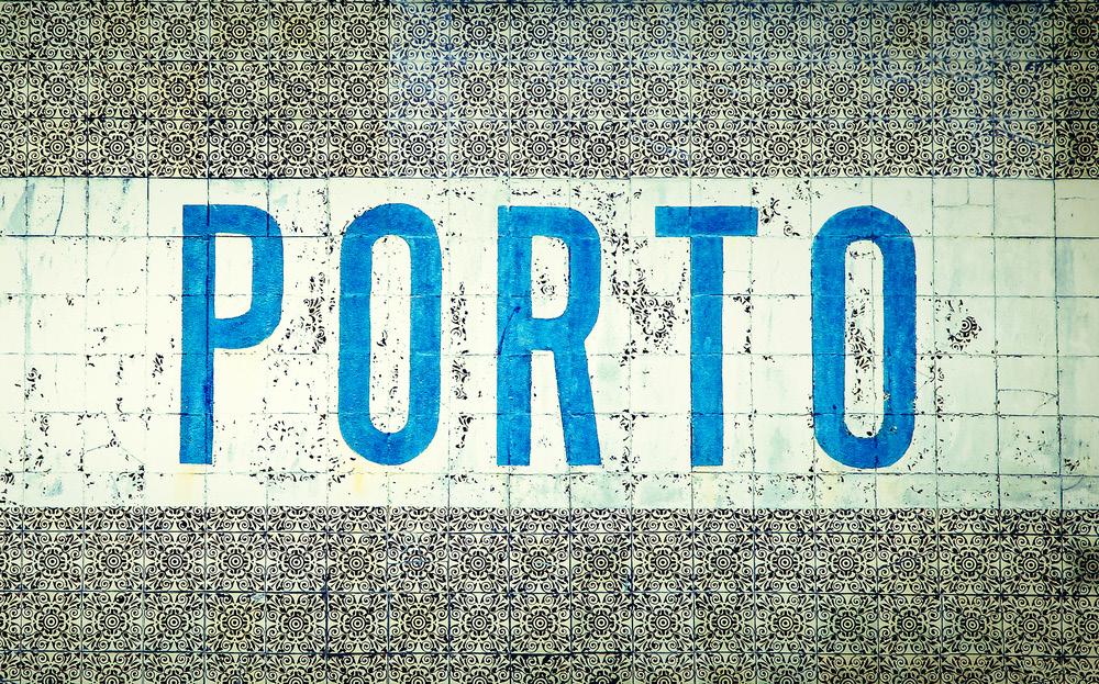 פורטו הינה העיר השנייה בגודלה בפורטוגל ( כ- 237,000 תושבים( אחרי ליסבון. השהות המומלצת בה הינה 3-4 לילות. הפורטוגלים הינם אנשים מאד נינוחים, נעימים ומסבירי פנים.