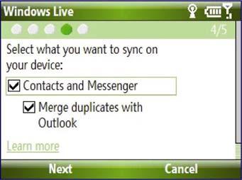 במידה ותבחרו לסנכרן Contacts and Messenger (אנשי קשר ו-,(Messenger אנשי הקשר המקוונים שלכם יתווספו לרשימת אנשי הקשר ול- Mobile Windows Live Messenger בטלפון.