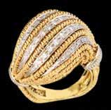 טבעת זהב 14K, חישוק מתרחב, מעוטר זבוב בעבודת זהב יפה, משובץ אבני חן כחולות. 205.