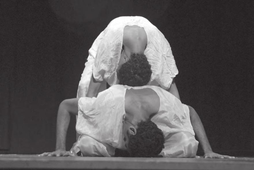 מחול עכשיו גיליון מס' 15 ינואר 2009 25 שנוצרו. התבהר גם מה הם המרכיבים הטכניים האוניברסליים הדרושים ספציפית לחיזוק רקדנים ממוצא אתיופי.