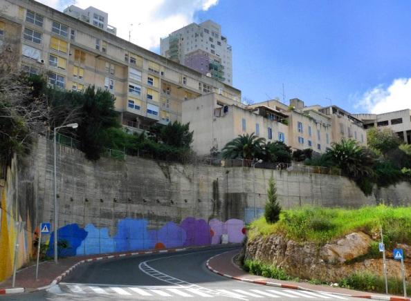 בעיה שהיא הזדמנות קירות התמך במורדות הכרמל חיפה מספקת מבטי נוף כיוון עם משובחים, אך הכרמל.