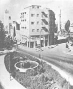 בזמן השלטון התורכי נקראה השדרה על שמו של "ג'מאל פשה", מושל סוריה וארץ ישראל. בימי השלטון בריטי הוסב שמה לשמו של "המלך ג'ורג' החמישי".