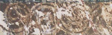 ציורי קיר - ניתוח משמעות בחנות "פרסקו" נמצאו ציורים מסוג "ספירלה". אלו ציורי קיר דקורטיביים, דגם סקורל בגוונים של זהב ולבן.