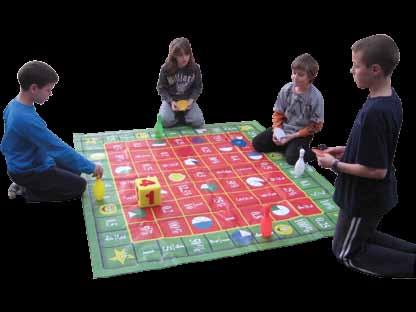 לשטיח מצורף מדריך למורה ובו רעיונות ומשחקים שונים העוסקים בהשוואת שברים,