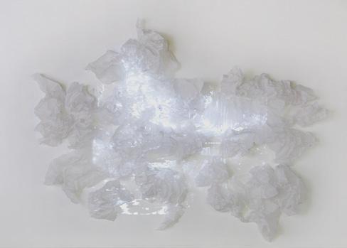 אלינת שורץ, גושים סלעיים, פרגמנט לבן, טכניקה מעורבת, 2014 Elinat