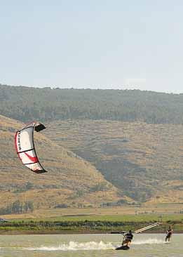 מדריכים לקייטסרפינג Kitesurfing 27 לאחרונה הפך ענף הקייטסרפינג לענף אולימפי, ובעתיד הקרוב צפוי ביקוש למדריכים מוסמכים.