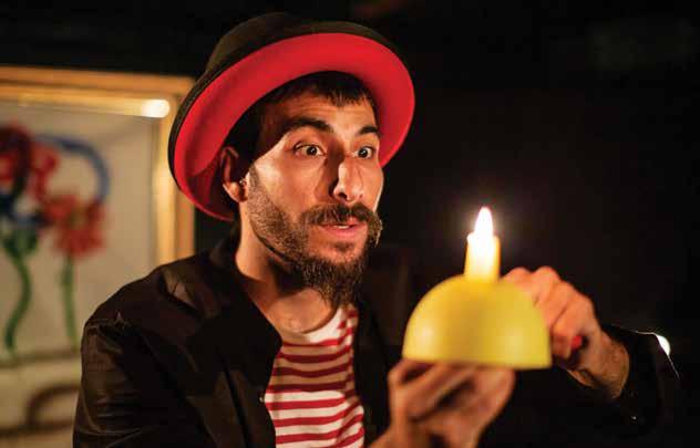 In a dialogue with a mysterious voice, the juggler is led through the biblical story, using various props and a lot of imagination. Puppetry and circus theater, accompanied by world music.