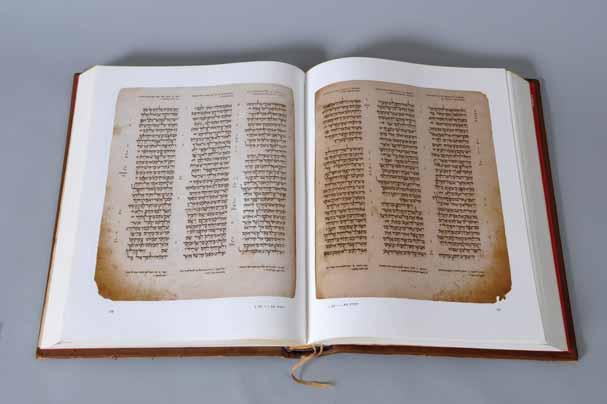 412 412. Keter Aram Tzova Facsimile Keter Aram Tzova Most important manuscript of the Bible. Magnificent facsimile edition. Hebrew University Publication, Jerusalem [1976].