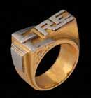 טבעת זהב ורוד 14K, חישוק מסתיים באלמנט אובאלי גדול משובץ קוראל אובאלי גדול ממדים,