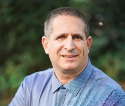 הפקולטה לארכיטקטורה ובינוי ערים ארכ' צבי קורן - מרצה בכיר B.Arch. הטכניון, בהצטיינות יתרה M.