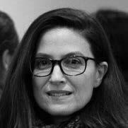 רחל אלבק גדרון היא ילידת ירושלים, חוקרת במחלקה לספרויות היהודים באוניברסיטת בר