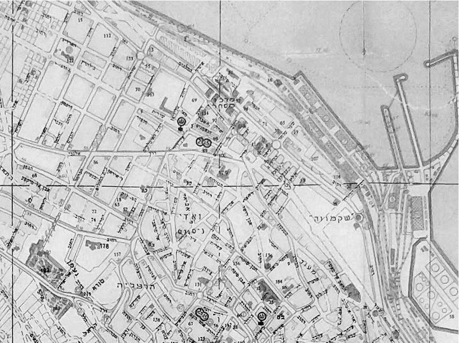 1950 שנתיים אחרי מלחמת העצמאות אזור העיר העתיקה נמחק שנקרא שקמונה )מסומן בירוק( בניית רחוב הפלי"ם )מזרח המלך ג'ורג'( כחלק
