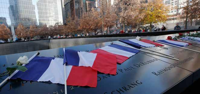 03 פסיפס השבוע שהיה דגל צרפת על האנדרטה לזכר מגדלי התאומים בארה"ב. בתקוה שזה יהיה הדגל האחרון א' מביט המסקנות אירופה לא רצתה לקנות סחורה שמיוצרת ביו"ש. השבוע היא קיבלה ממנה חינם.