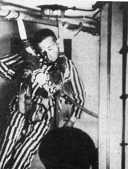 המכון ללימודי השואה ע"ש חדווה אייבשיץ ז"ל 22 האסיר בריתמות מצנח בניסויי תת-לחץ שנמנע ממנו חמצן.