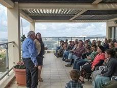 24 אוניברסיטת אריאל אורחים בקמפוס דיפלומטים מארצות הברית ומקנדה בביקור באוניברסיטה נציגים דיפלומטים של ארצות הברית וקנדה ביקרו בחודשים האחרונים באוניברסיטה ושמעו סקירות על פעילותה.