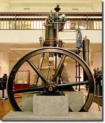 רודולף דיזל נולד בפריז ונפתר באופן מסתורי בזמן הפלגתו לאנגליה )1858-1913( הגורם העיקרי אשר גרם לפיתוח מנוע הדיזל היה כמובן מחיר הסולר